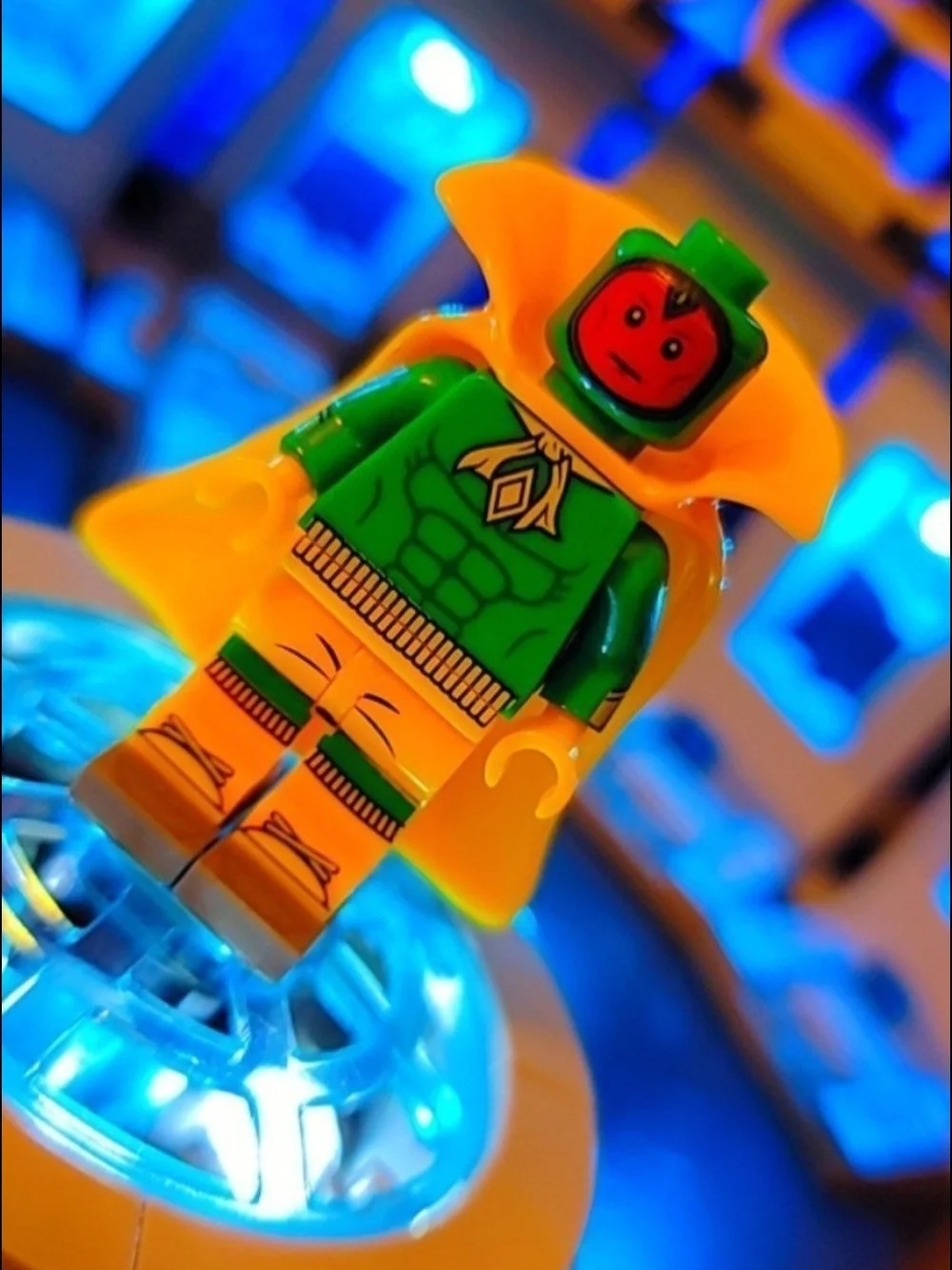Vision Minifigure Lego Compatible - Picture 1 of 12